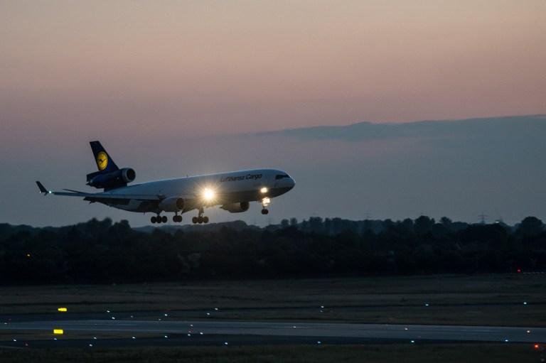 Primeiros 44 passageiros identificados foram entregues em D&uuml;sseldorf