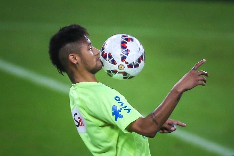 Neymar ser&aacute; capa do PES 2016 