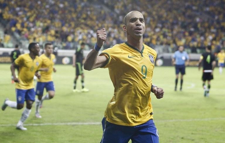 Tardelli (foto) e Firmino fazem disputa acirrada por vaga na Sele&ccedil;&atilde;o 
