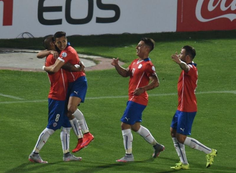 Em casa, Chile venceu o Equador