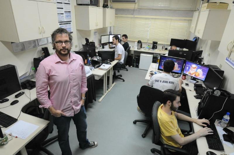 Professor Alberto Schaeffer Filho falou sobre a evolu&ccedil;&atilde;o da internet