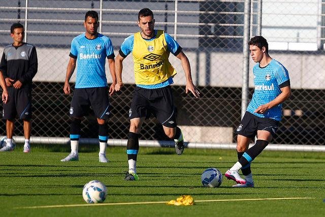 Roger faz mist&eacute;rio sobre time que enfrentar&aacute; l&iacute;der do Brasileir&atilde;o