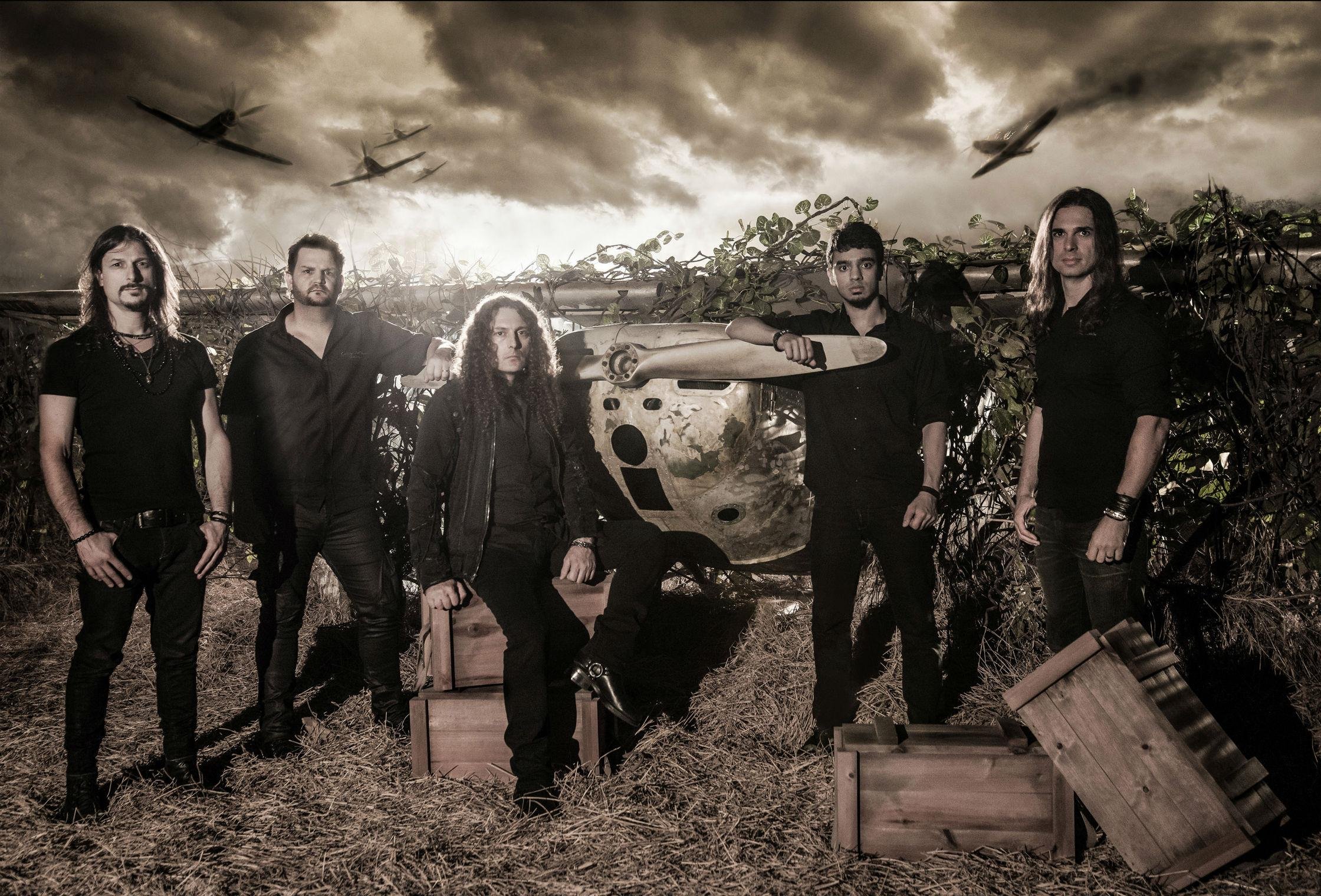 Angra &eacute; uma das atra&ccedil;&otilde;es e toca no Opini&atilde;o