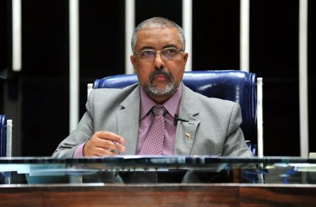 Petista disse que, se o veto ocorrer, ser&aacute; a terceira vez que o fim do fator emperra