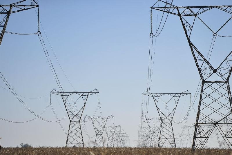 Brasil pode importar energia de pa&iacute;ses vizinhos