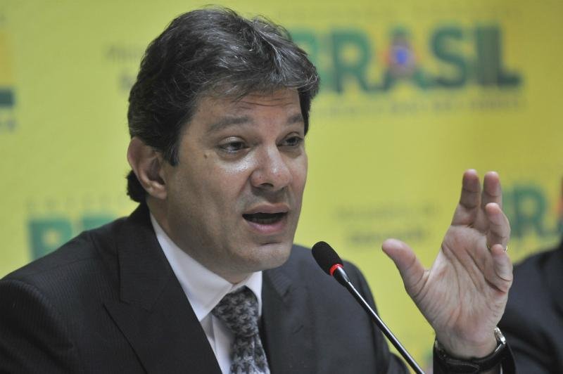 Chamar de coxinha n&atilde;o &eacute; pejorativo, diz Haddad