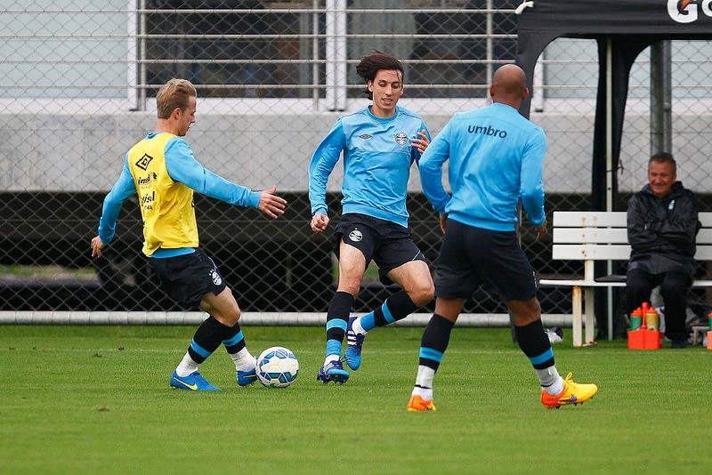 Geromel est&aacute; confiante com a for&ccedil;a do Gr&ecirc;mio na Arena