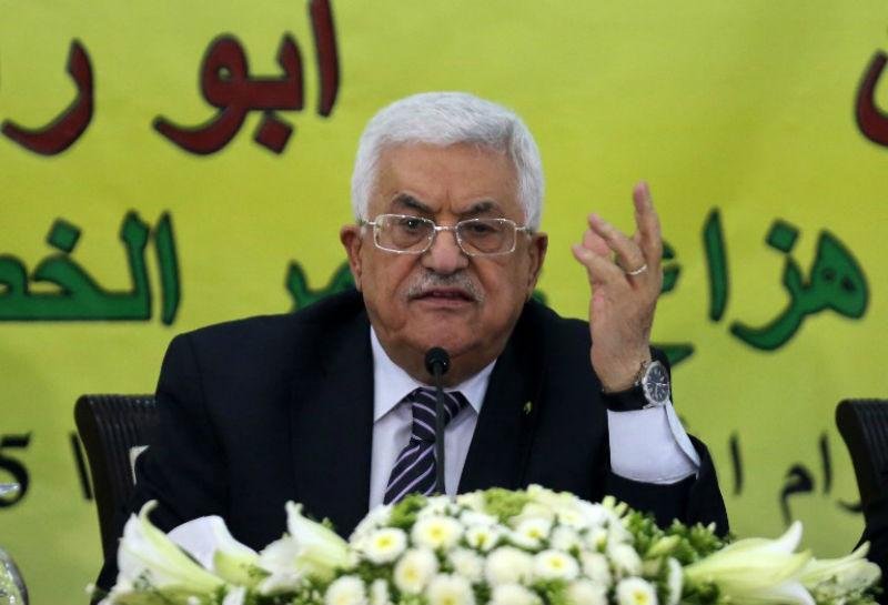 "O governo palestino vai se demitir nas pr&oacute;ximas 24 horas", afirmou Abbas