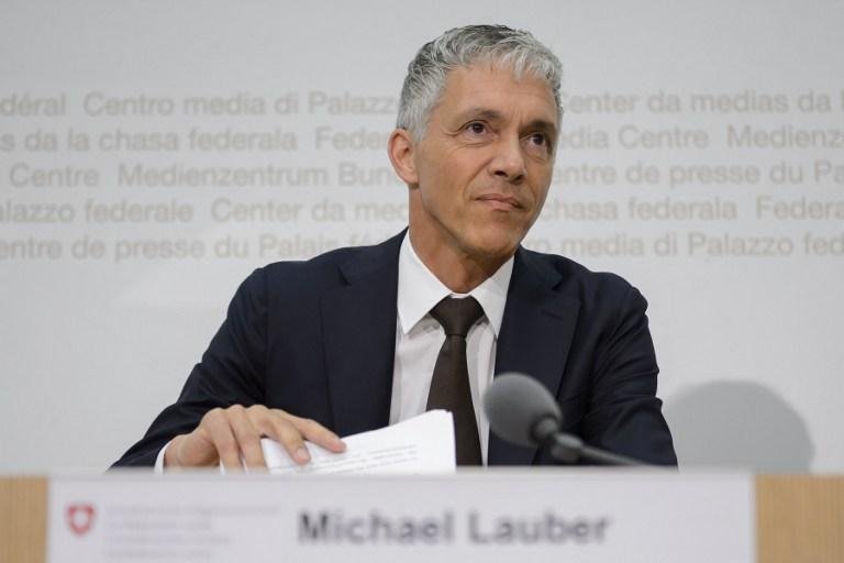 Procurador-geral Michael Lauber afirma que h&aacute; 53 rela&ccedil;&otilde;es banc&aacute;rias "suspeitas" de lavagem de dinheiro pela Fifa
