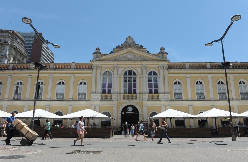 Mercado p&uacute;blico vende produtos em loja virtual 