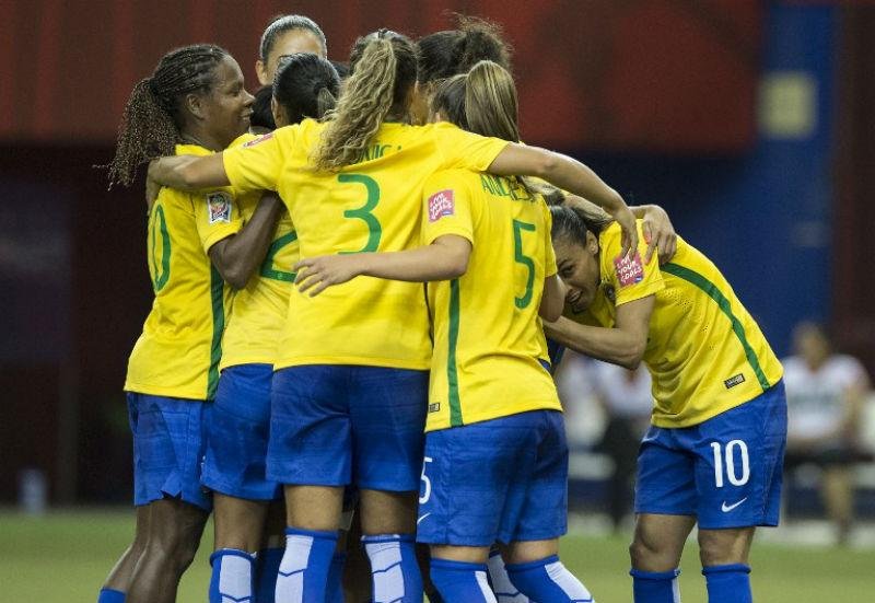 Time misto anotou 1 a 0 sobre a Costa Rica com gol de Raquel Fernandes