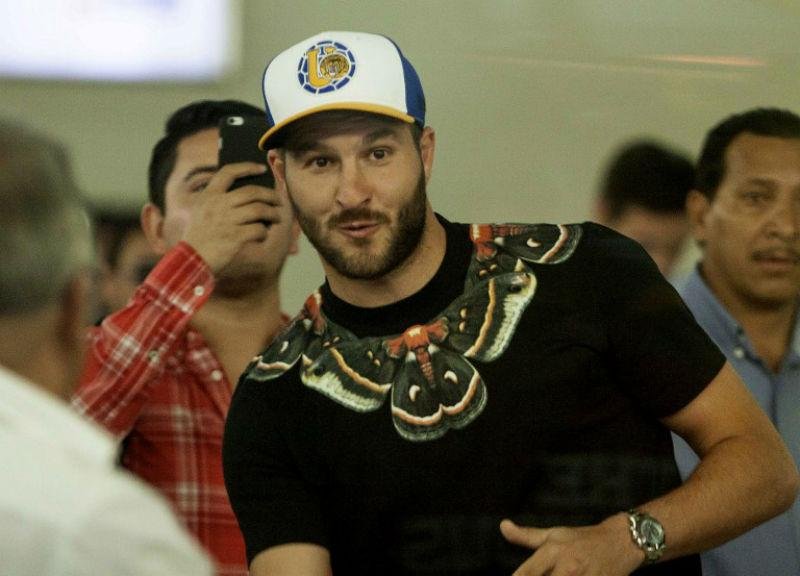 Gignac chegou ao M&eacute;xico nesta quinta para assinar com o Tigres