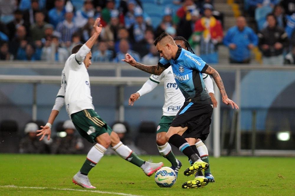 Gr&ecirc;mio recebe o Palmeiras na Arena
