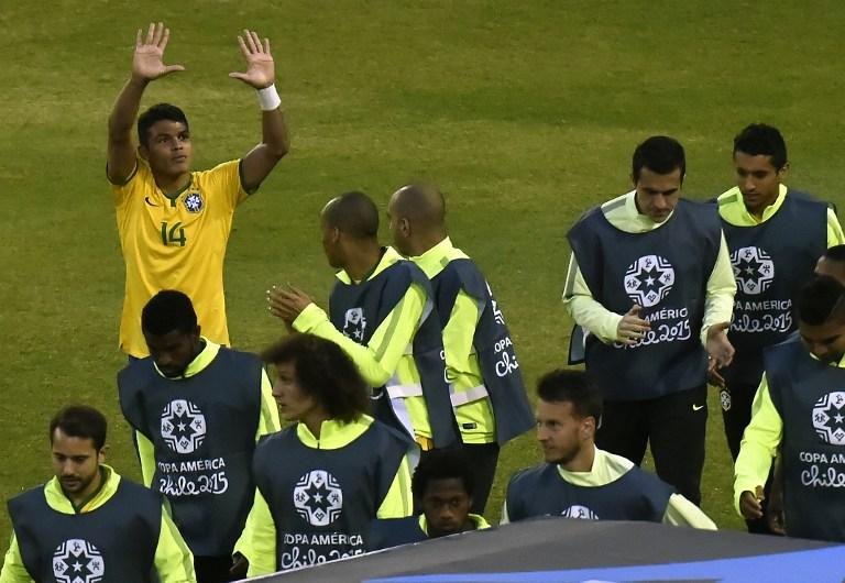 Thiago Silva fez quest&atilde;o de homenagear Neymar ap&oacute;s o primeiro gol da partida