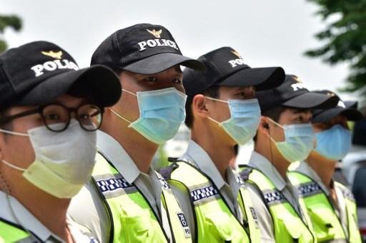 Mortos por coronav&iacute;rus chegam a 27 na Coreia do Sul 