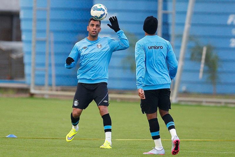 Maicon quer Gr&ecirc;mio ofensivo contra o Ava&iacute;