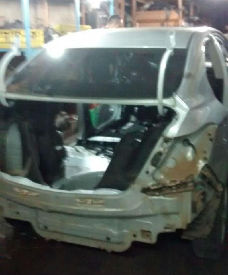 Loja na zona Norte foi encontrada vazia, com sinais de fuga pelo telhado