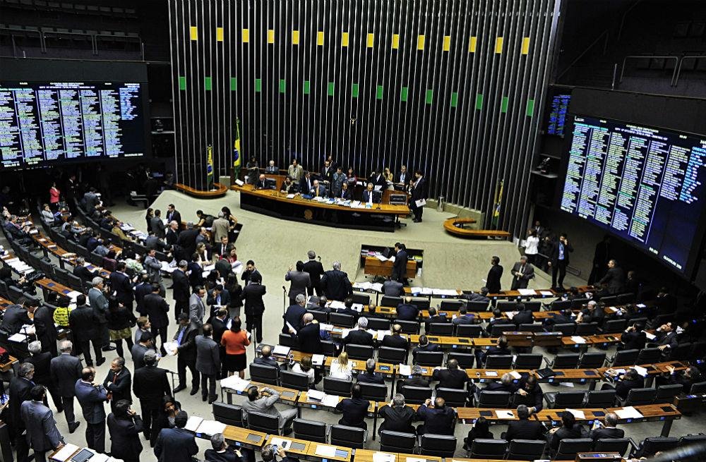 Destaques que alteram o texto ser&atilde;o votados na manh&atilde; desta quinta-feira