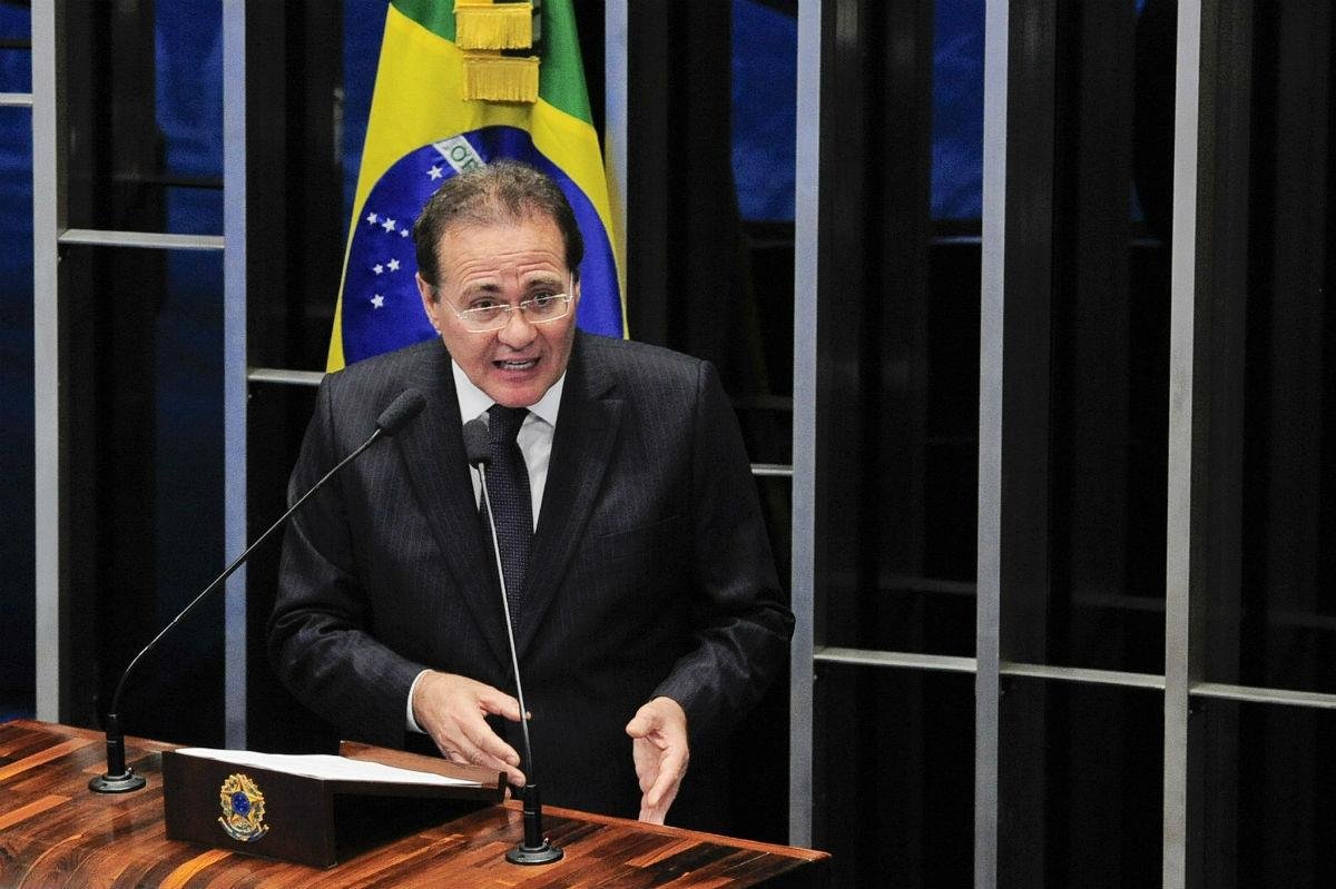 Renan diz que momento econ&ocirc;mico amea&ccedil;a conquistas socioecon&ocirc;micas