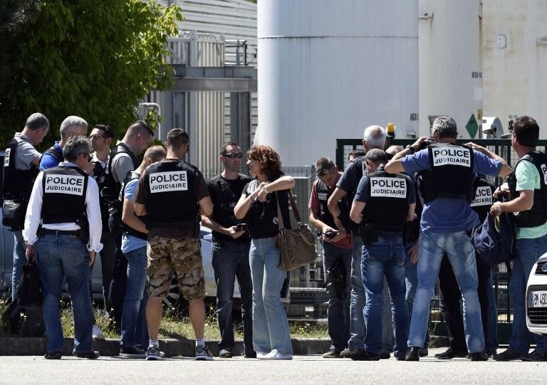 Suposto atentado deixa ao menos um morto na Fran&ccedil;a 