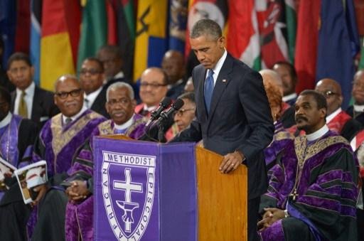 Presidente liderou ora&ccedil;&atilde;o em Charleston, palco de chacina racial em junho