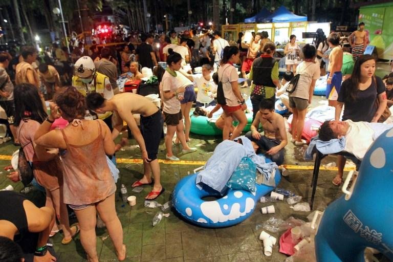 Ao menos 205 pessoas foram hospitalizadas, entre elas 81 em estado grave