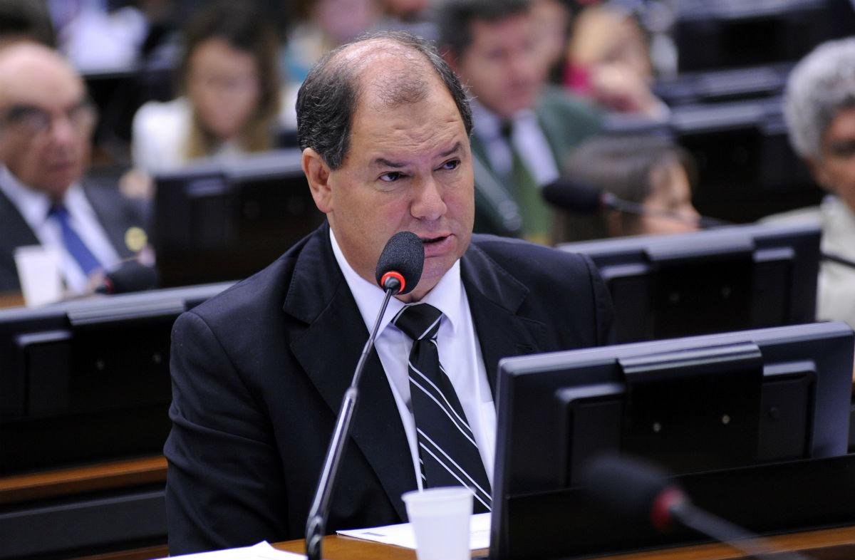 Deputado Alceu Moreira quer desvincular PMDB da crise pol&iacute;tica do governo