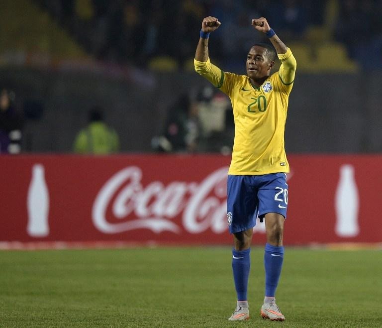 Santistas fazem apelo para perman&ecirc;ncia de Robinho