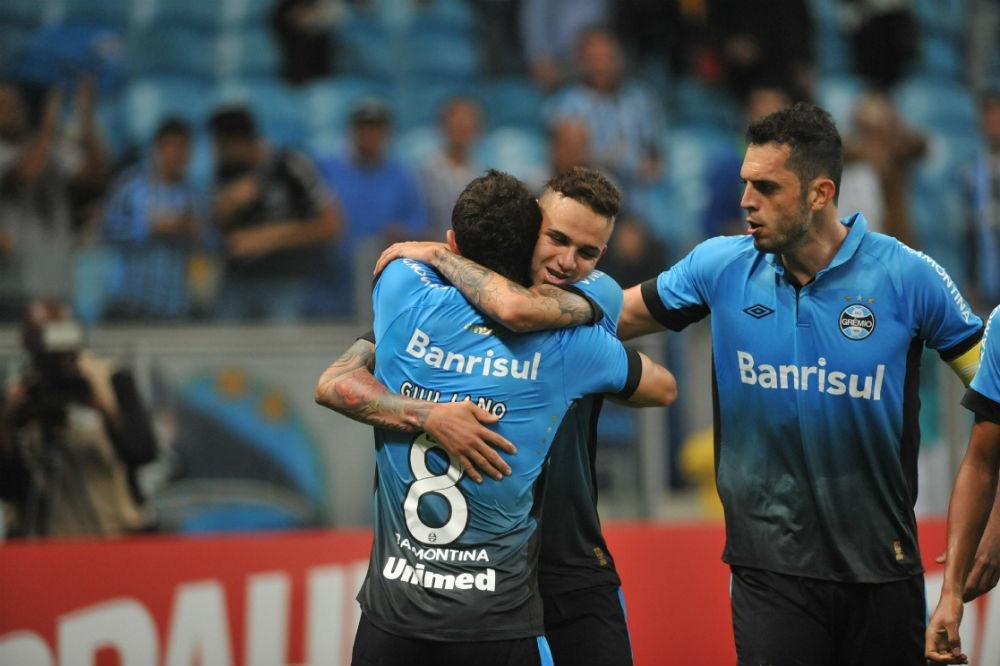Terceira camisa n&atilde;o permite c&oacute;pias e d&aacute; sorte ao Gr&ecirc;mio 