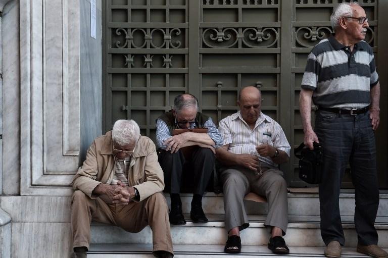 Governo grego cogita ren&uacute;ncia se "Sim"  vencer referendo 