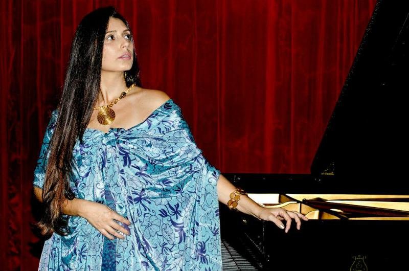 Carla Ruaro se apresenta na CCMQ nesta sexta-feira 