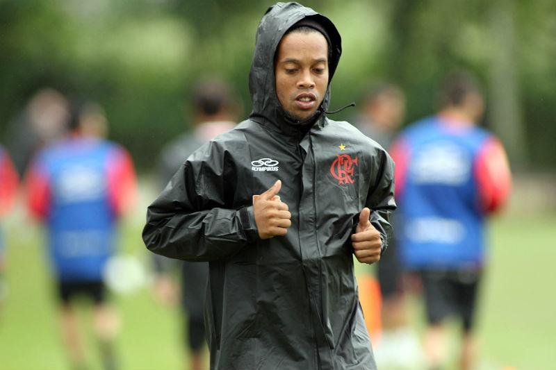 Flamengo conta com Luxa em a&ccedil;&atilde;o contra Ronaldinho 