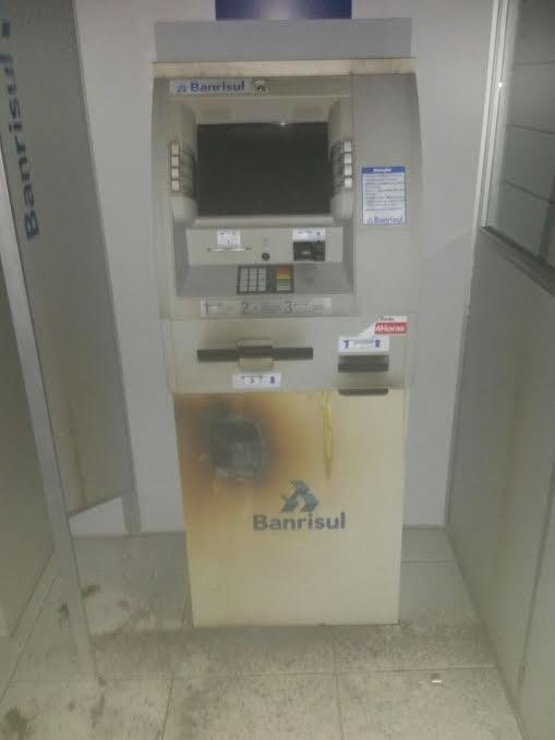 Caixa eletr&ocirc;nico do Banrisul foi arrombado em Cap&atilde;o Novo