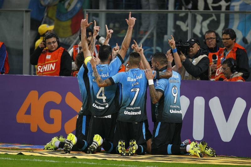 Campanha deixa o Gr&ecirc;mio na vice-lideran&ccedil;a do Brasileir&atilde;o