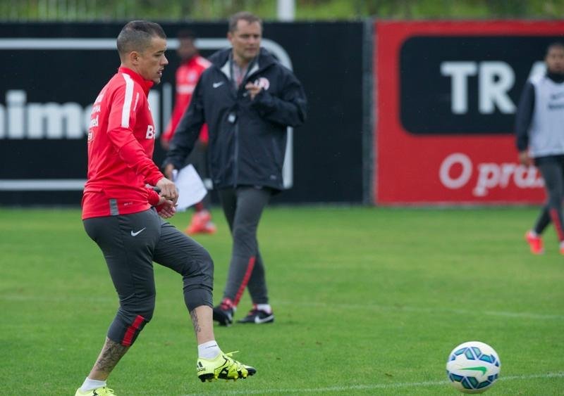 Pressionado por recupera&ccedil;&atilde;o, Inter recebe o Flamengo