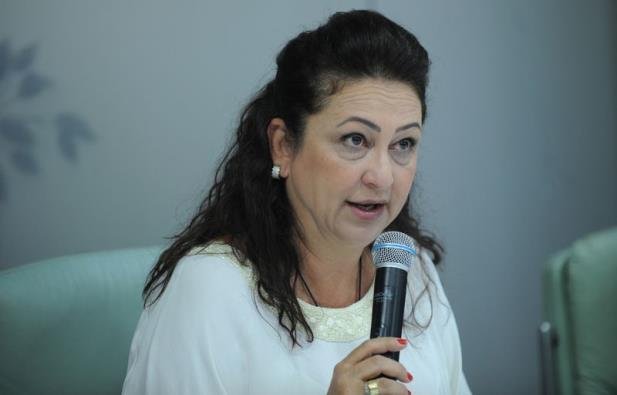 K&aacute;tia Abreu informa acordo de exporta&ccedil;&atilde;o de l&aacute;cteos para R&uacute;ssia