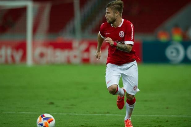 Sasha est&aacute; recuperado da les&atilde;o no tornozelo
