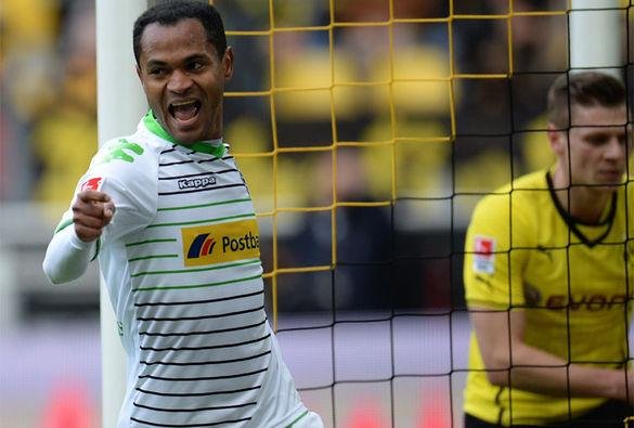 Destaque no Borussia, brasileiro se coloca &agrave; disposi&ccedil;&atilde;o da sele&ccedil;&atilde;o da Alemanha 