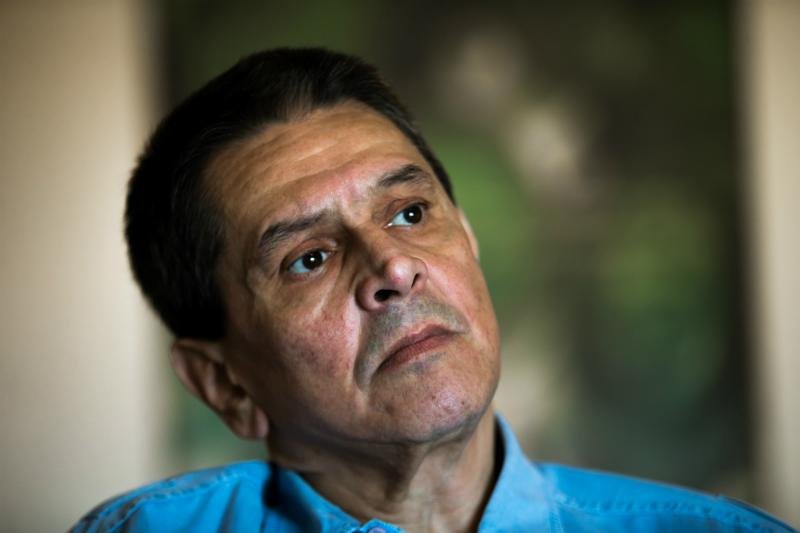 Roberto Jefferson cumpre pena em pris&atilde;o domiciliar