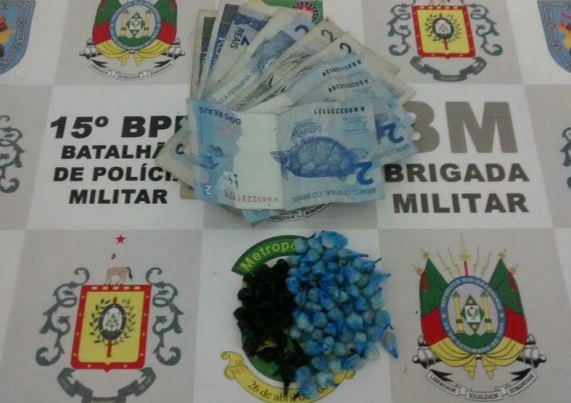 Homem foi preso com entorpecentes e R$ 22