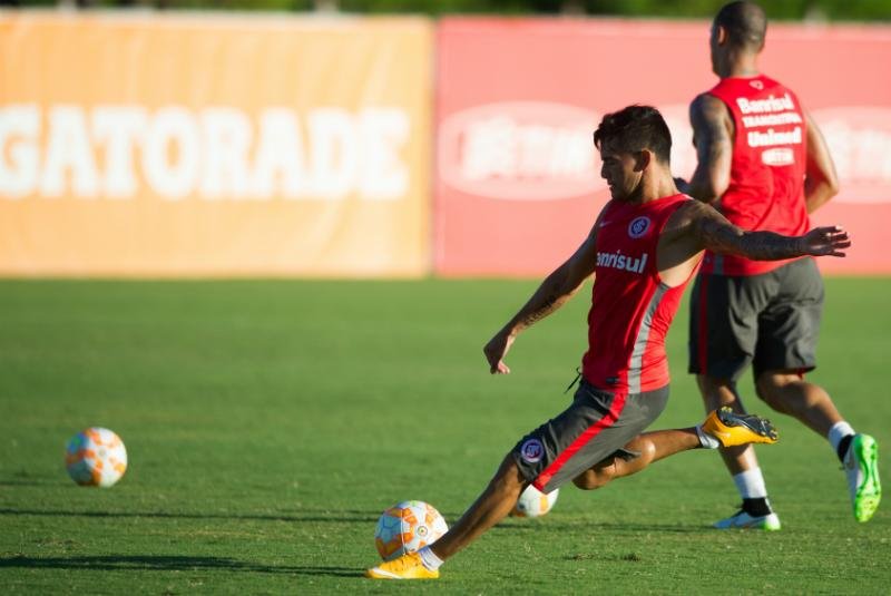 Perman&ecirc;ncia de Ar&aacute;nguiz at&eacute; o final da temporada ainda &eacute; incerta