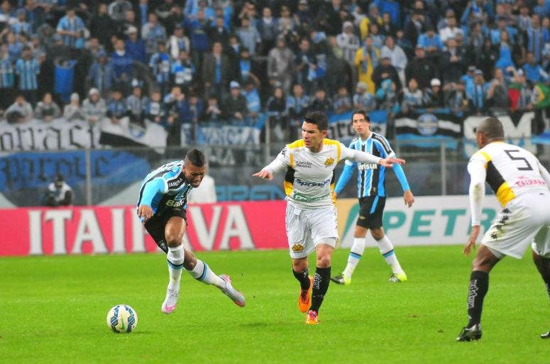 Gr&ecirc;mio recebe Crici&uacute;ma na Arena