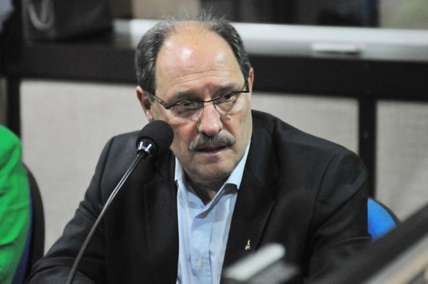 Governador tamb&eacute;m comemorou aprova&ccedil;&atilde;o da LDO para supera&ccedil;&atilde;o da crise no Estado