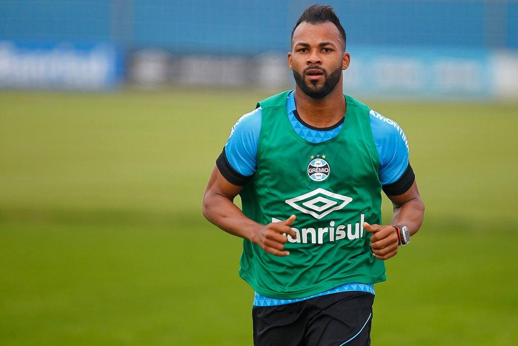 Fernandinho cr&ecirc; em resultado positivo contra o Flamengo, no Maracan&atilde;