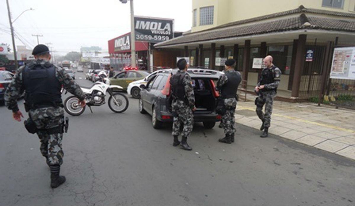 Batalh&atilde;o atende Canoas e Nova Santa Rita