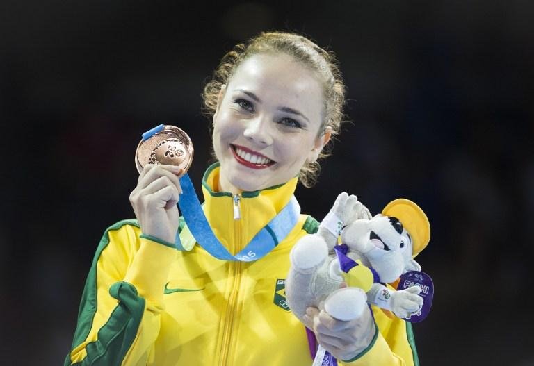 Na prova individual com arco, Ang&eacute;lica Kvieczynski conquistou o bronze