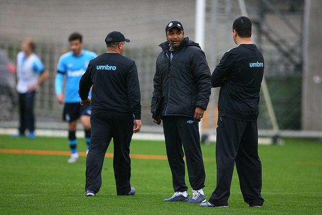Gr&ecirc;mio liga sinal de alerta ap&oacute;s derrota para Flamengo 