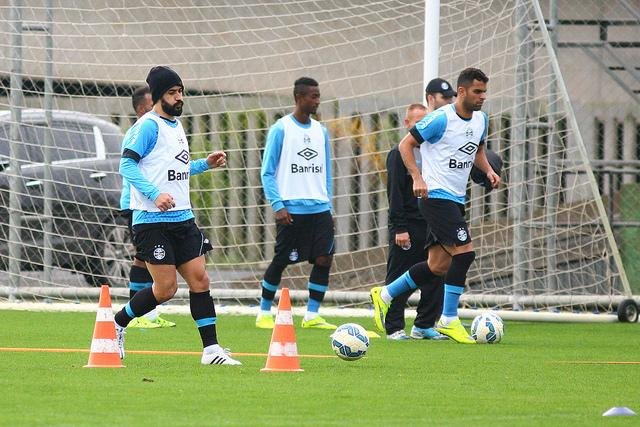 Chuva cancela treino do Gr&ecirc;mio no CT Luiz Carvalho 
