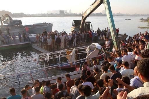 Colis&atilde;o entre dois barcos mata 21 pessoas no Egito 