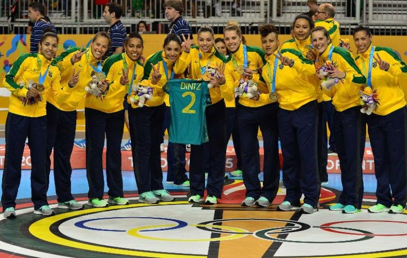 Brasil vence Argentina e fatura penta no handebol